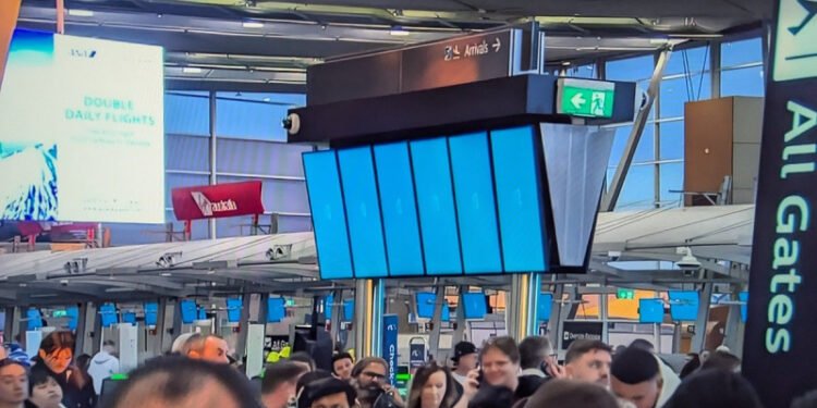 Microsoft sebut 8,5 juta perangkat terdampak gangguan IT global