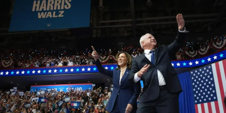 Kamala Harris dan Tim Walz gelar kampanye umum perdana mereka